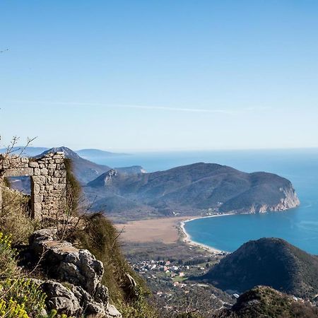 Holiday Home Marija Budva Luaran gambar